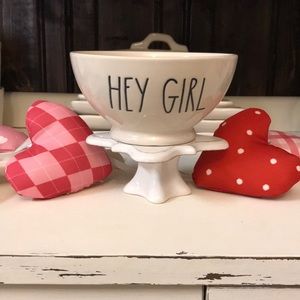 Rae Dunn “Hey Girl” Bowl